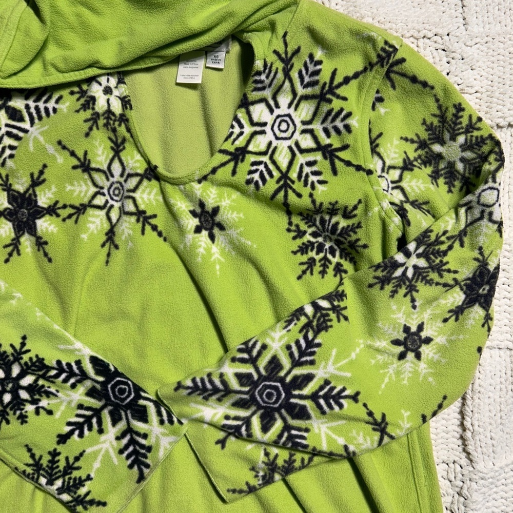 Y2K Eddie Bauer Lime Green Hoodie Snowflakes - Picture 4 of 4